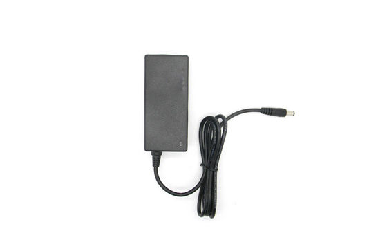 على مدى الجهد AC إلى DC محول الطاقة سطح المكتب 36W 12V المملكة المتحدة التوصيل للحصول على تلفزيون ال سي دي