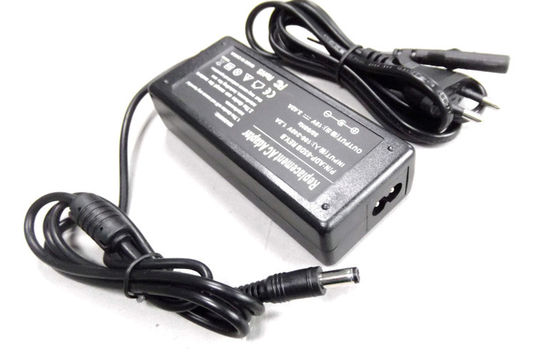 عالية الكفاءه استبدال أجهزة الكمبيوتر المحمول محول الطاقة DC19V 5.5x2.1mm بالنسبة لأيسر