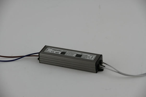 18W 300MA ماء ثابت الحالية بقيادة سائق AC العالمي لشاشة LCD