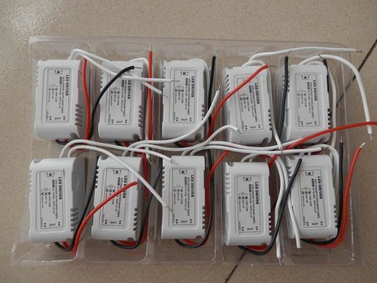 1A 150MA ثابت الحالية بقيادة سائق 10W مع مدخلات العالمي AC