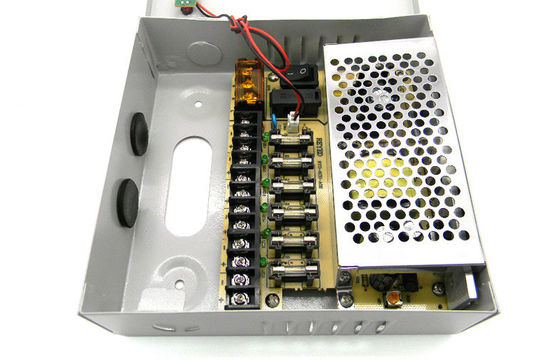 لوازم عالية الكفاءه الدوائر التلفزيونية المغلقة الطاقة AC100-240V 6 قناة، EN55022 الفئة B