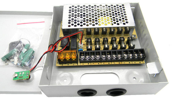لوازم عالية الكفاءه الدوائر التلفزيونية المغلقة الطاقة AC100-240V 6 قناة، EN55022 الفئة B