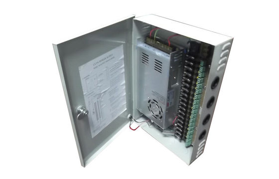 لوازم 12VDC 300W CCTV الطاقة 50HZ / 60HZ لكاميرات IP، EN55011 فئة B