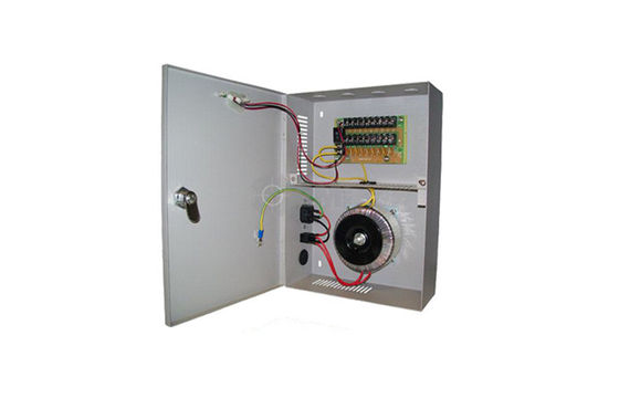 لوازم EN55011 الفئة ب CCTV الطاقة 400W 18 قناة، 50HZ / 60HZ