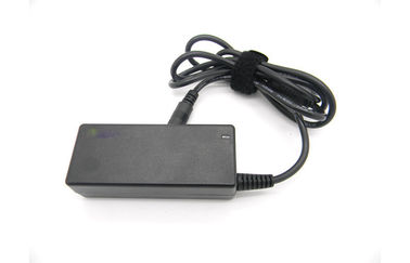 120Volt العالمي شاحن الكمبيوتر المحمول / AC إلى محول التيار المستمر للسياحة